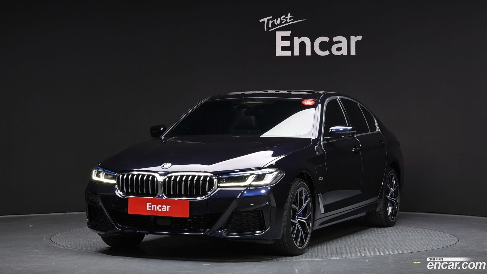 Main__Slider__Photo:5-Series BMW 2022.8-0