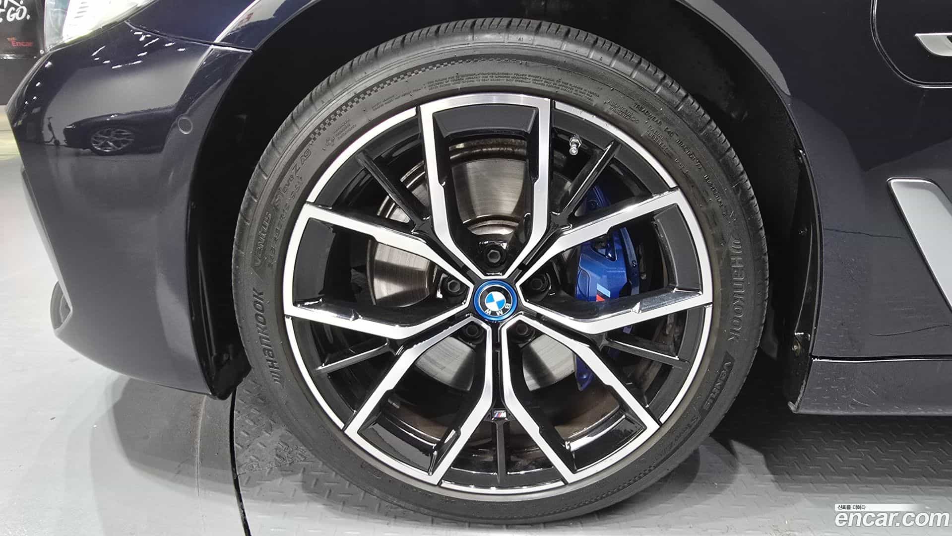 5-Series BMW 2022.8-OUTER-005