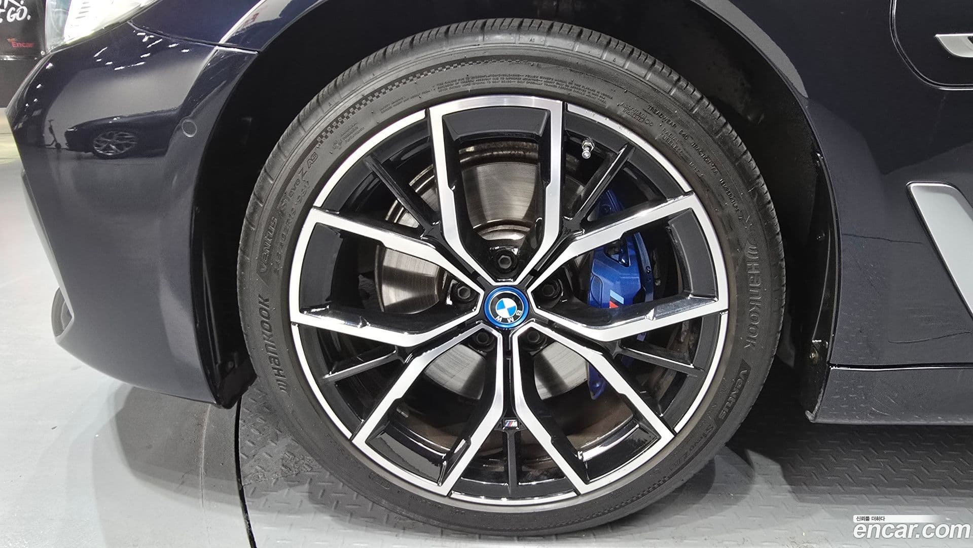 Main__Slider__Photo:5-Series BMW 2022.8-4