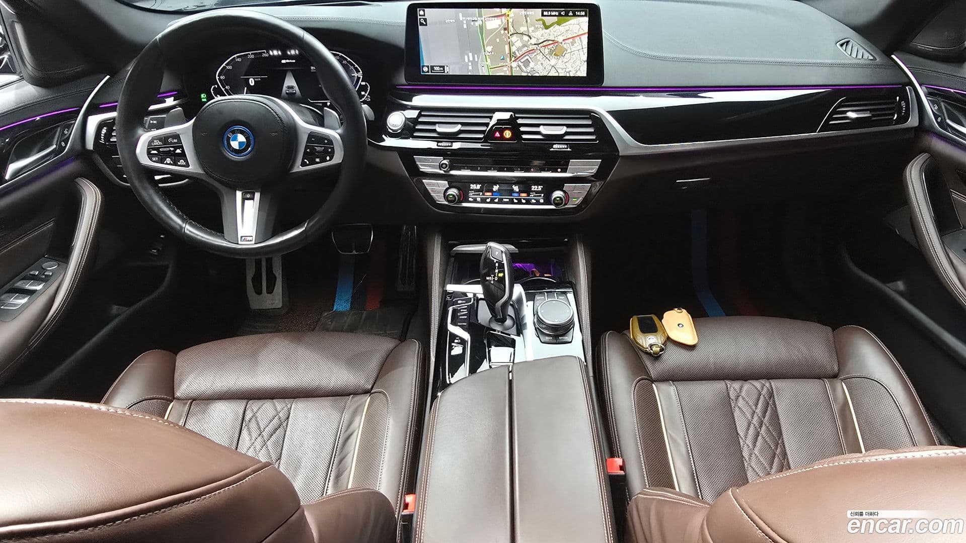 Main__Slider__Photo:5-Series BMW 2022.8-6