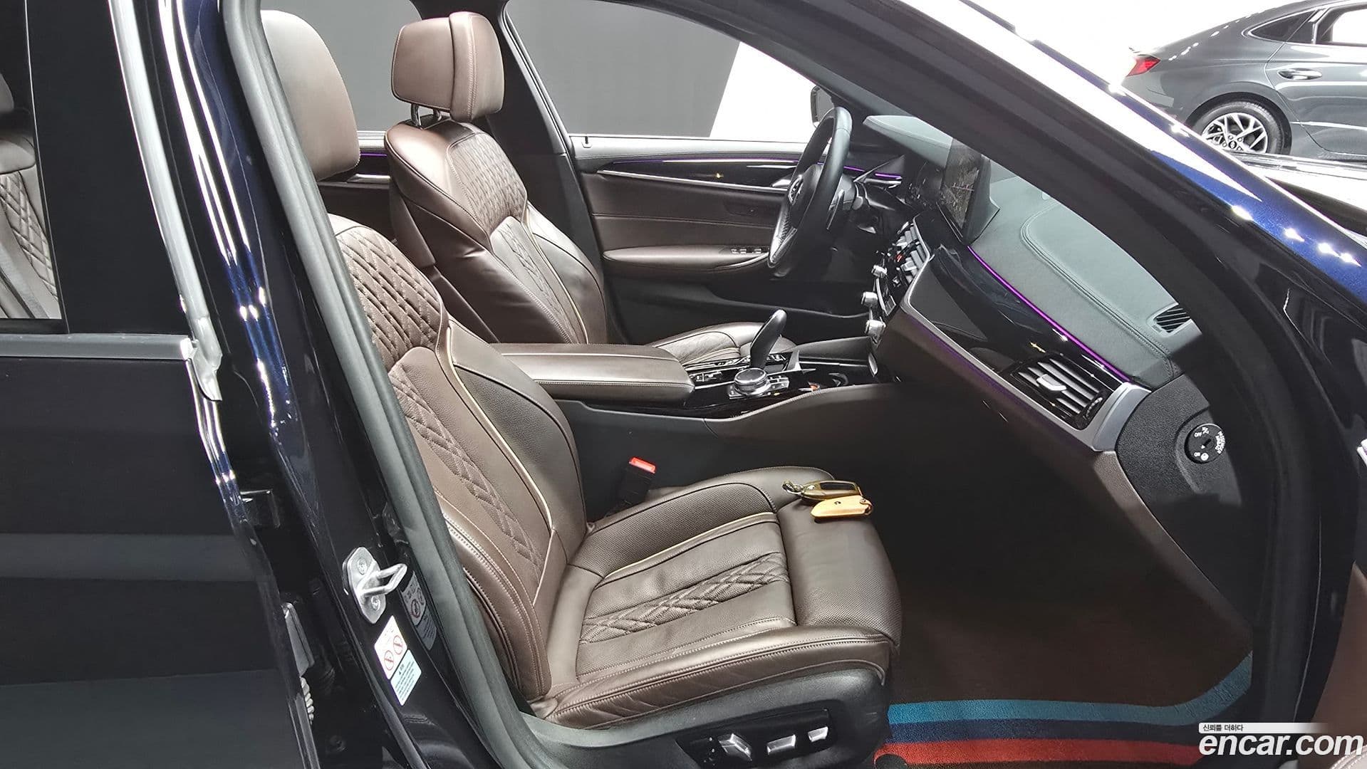 Main__Slider__Photo:5-Series BMW 2022.8-9