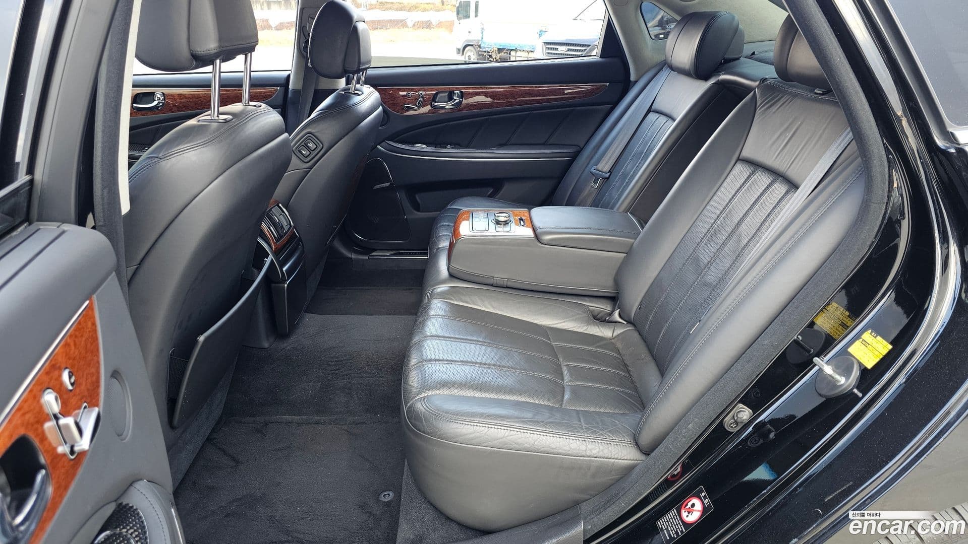 Main__Slider__Photo:Equus Hyundai 2010.3-11