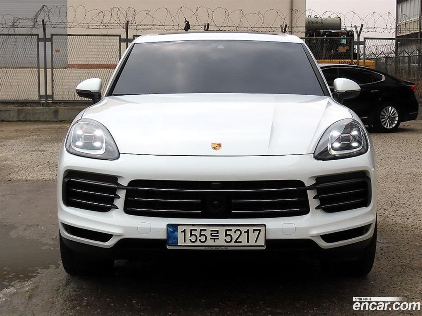 Main__Slider__Photo:Cayenne Porsche 2022.10-1