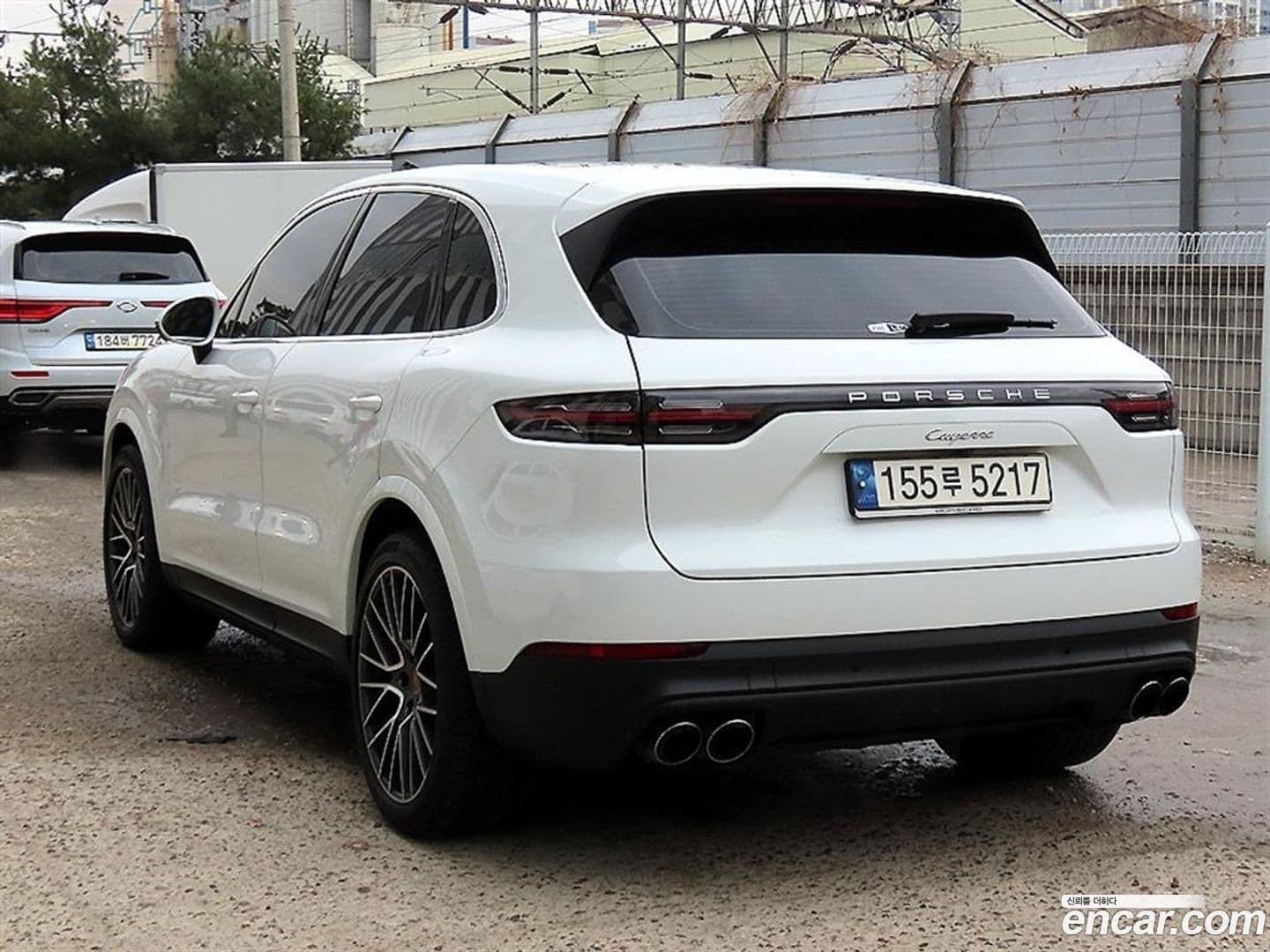 Main__Slider__Photo:Cayenne Porsche 2022.10-2