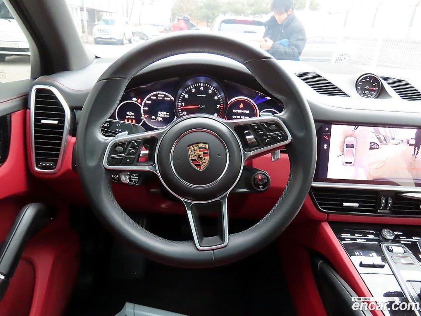 Main__Slider__Photo:Cayenne Porsche 2022.10-7