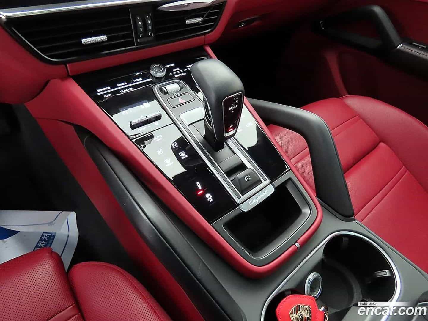 Cayenne Porsche 2022.10-INNER-010