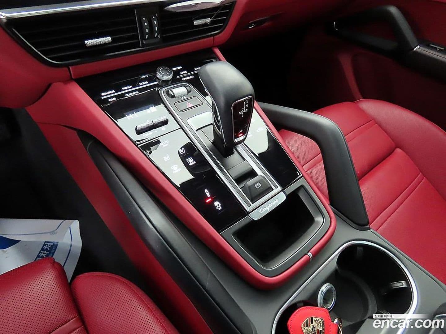 Main__Slider__Photo:Cayenne Porsche 2022.10-9