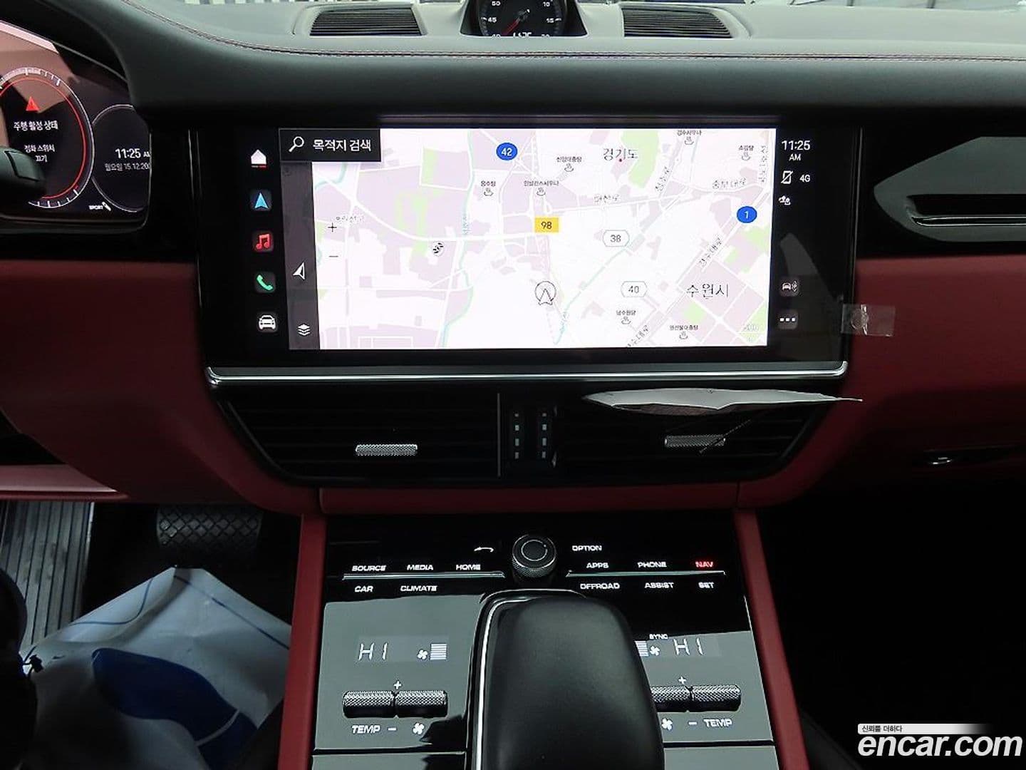 Main__Slider__Photo:Cayenne Porsche 2022.10-11