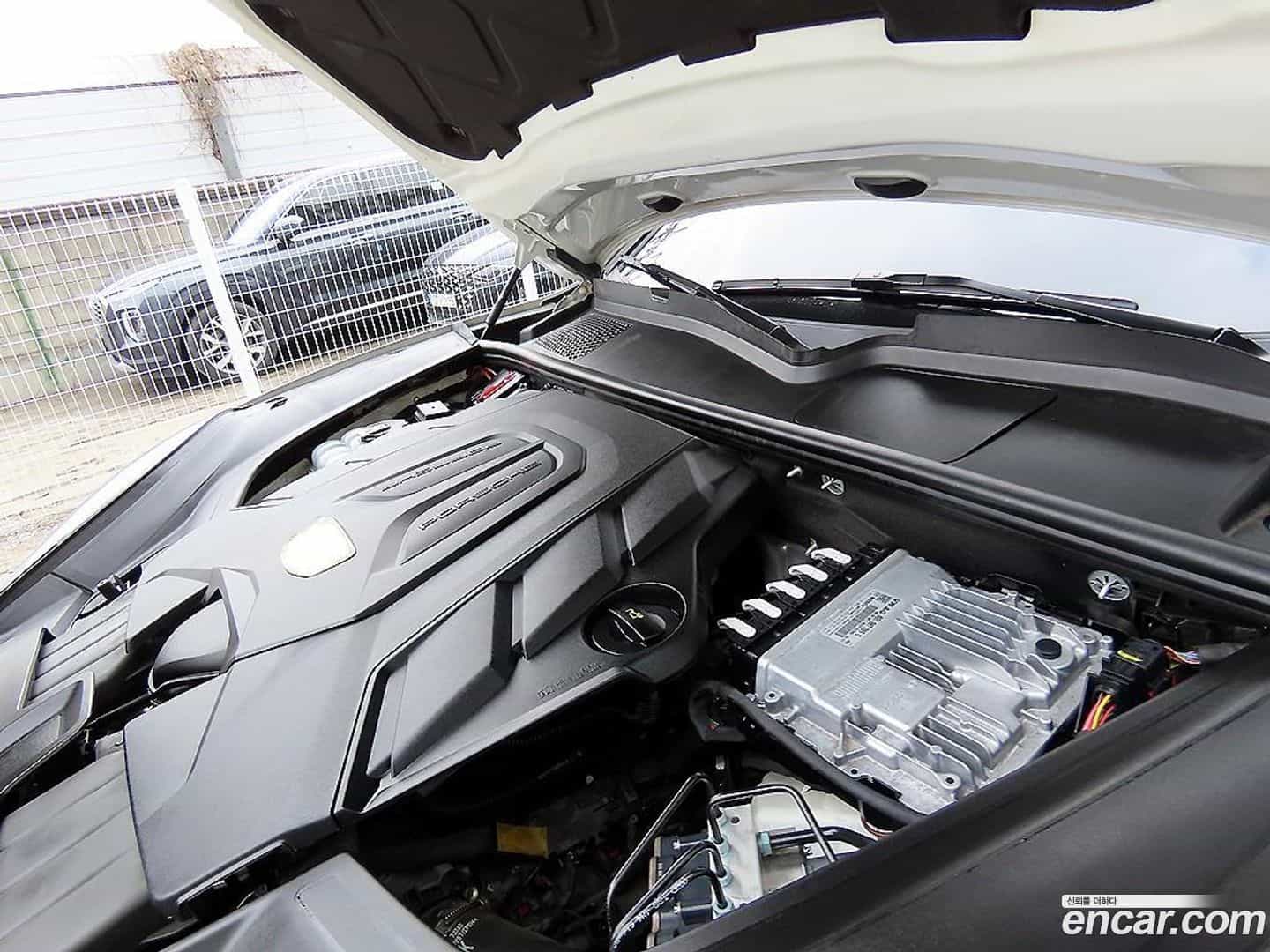 Cayenne Porsche 2022.10-OPTION-023