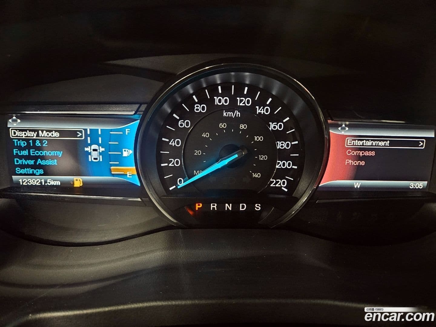 Main__Slider__Photo:Explorer Ford 2016.0-7