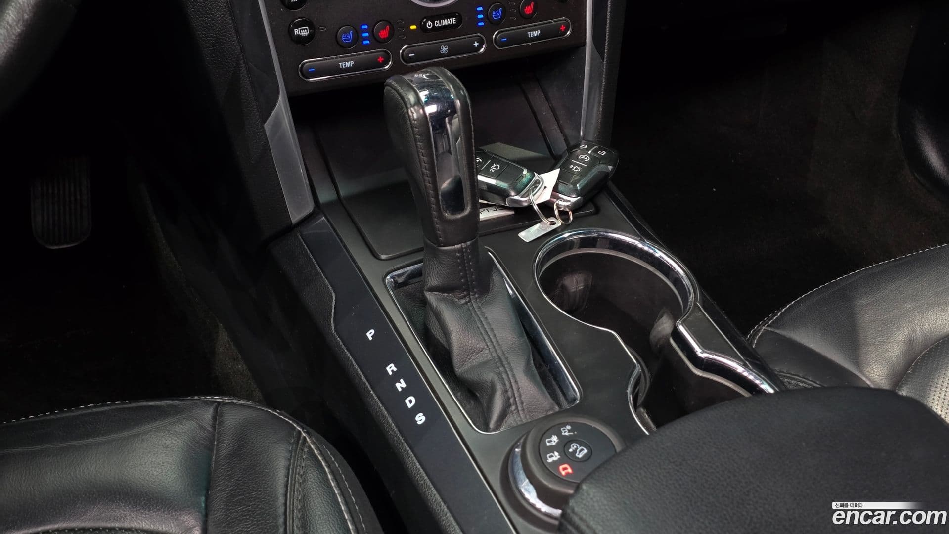 Main__Slider__Photo:Explorer Ford 2016.0-8