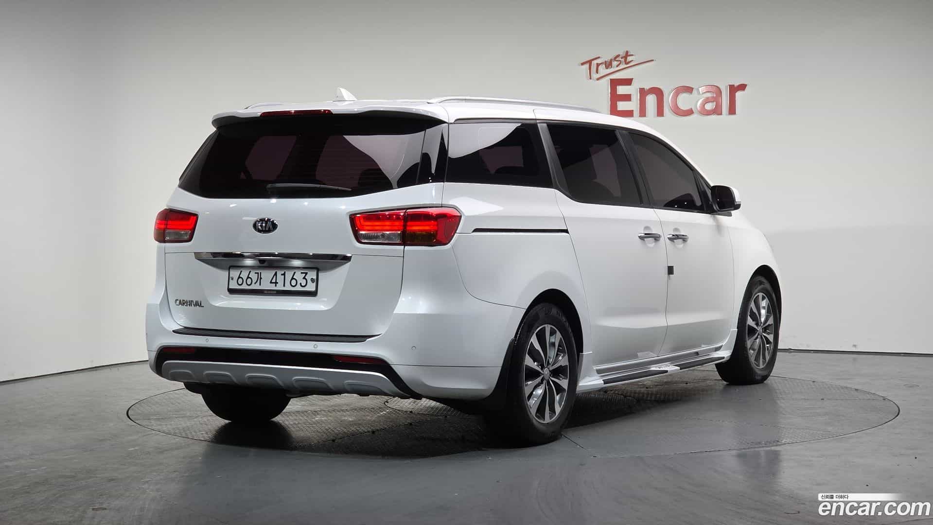 Canival Kia 2017.4-OUTER-002