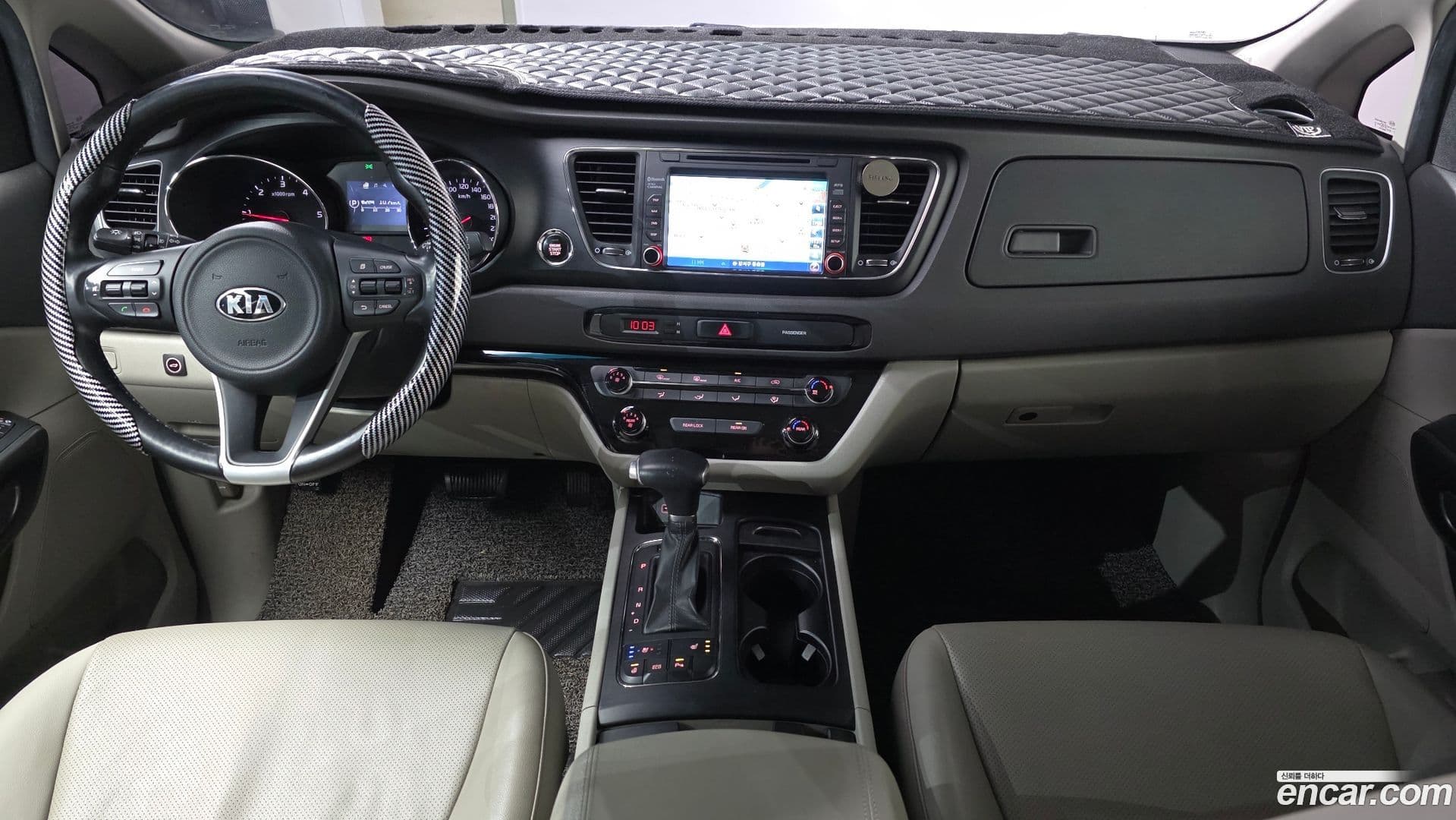 Main__Slider__Photo:Canival Kia 2017.4-6