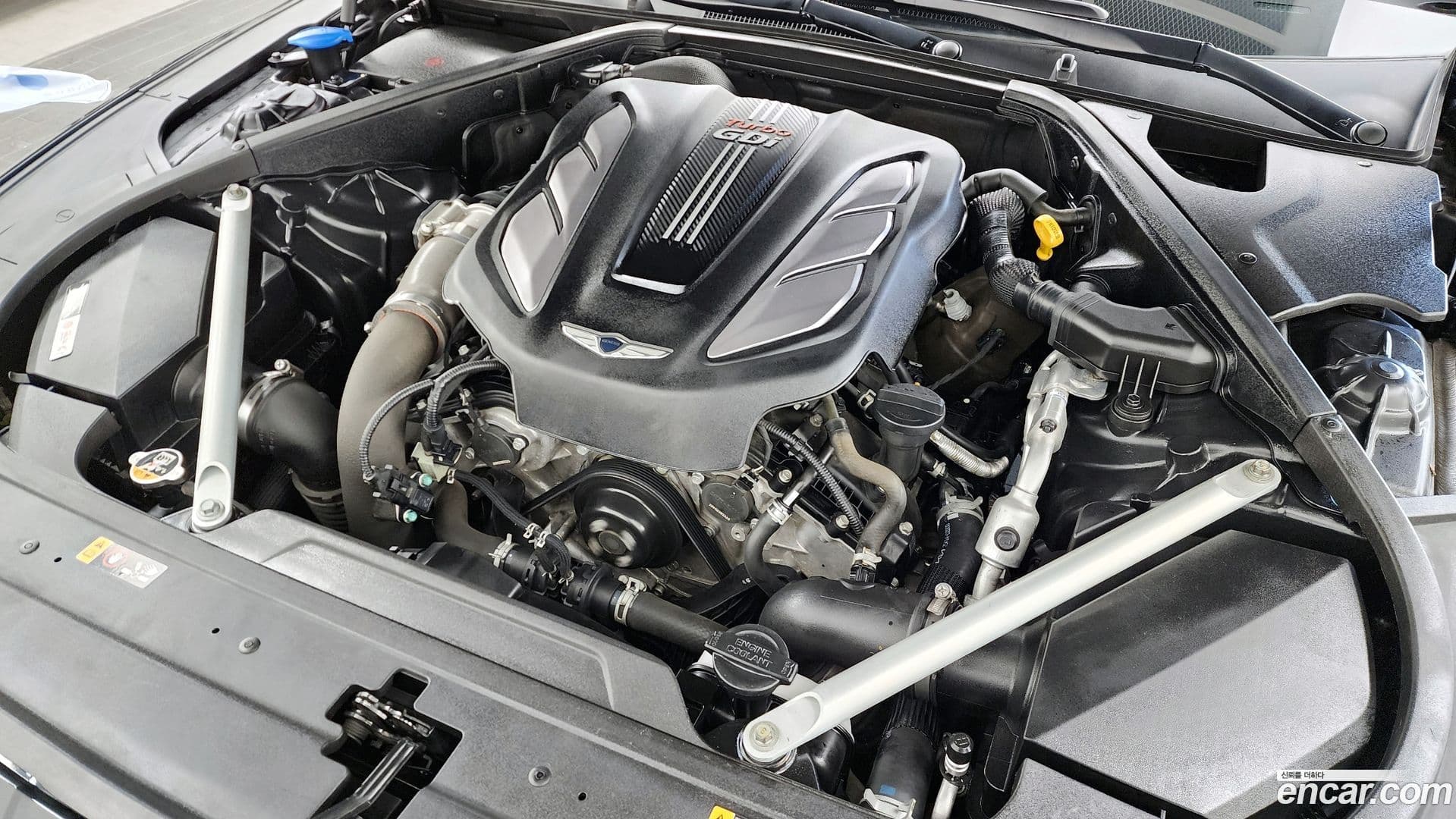 Main__Slider__Photo:G90 Genesis 2020.10-5