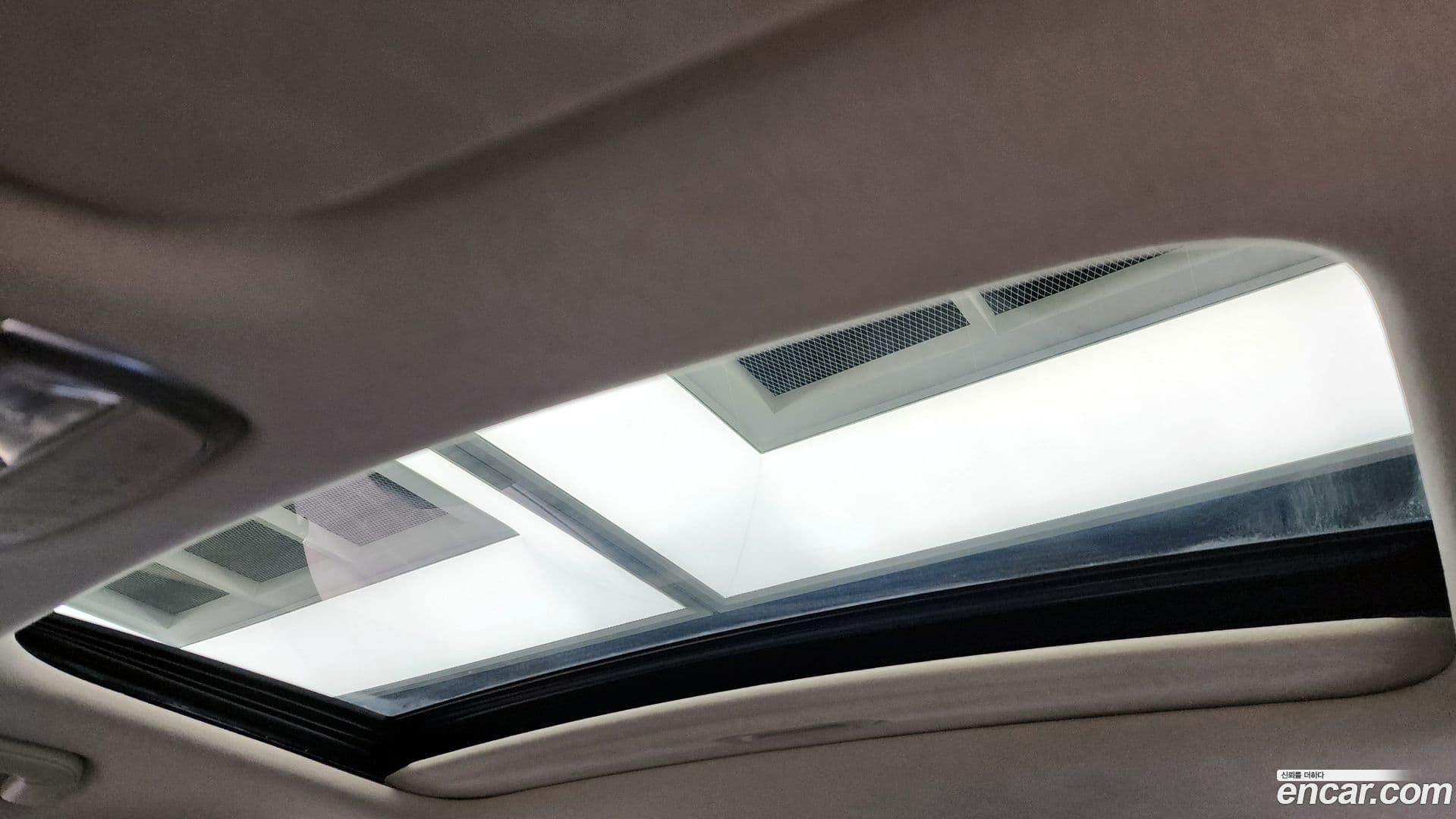 Main__Slider__Photo:G90 Genesis 2020.10-17