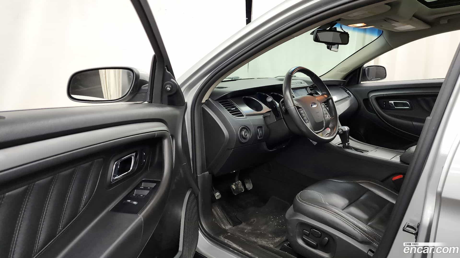 Taurus Ford 2011.8-INNER-010