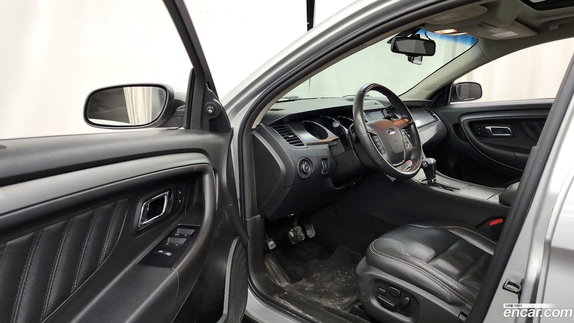 Main__Slider__Photo:Taurus Ford 2011.8-9