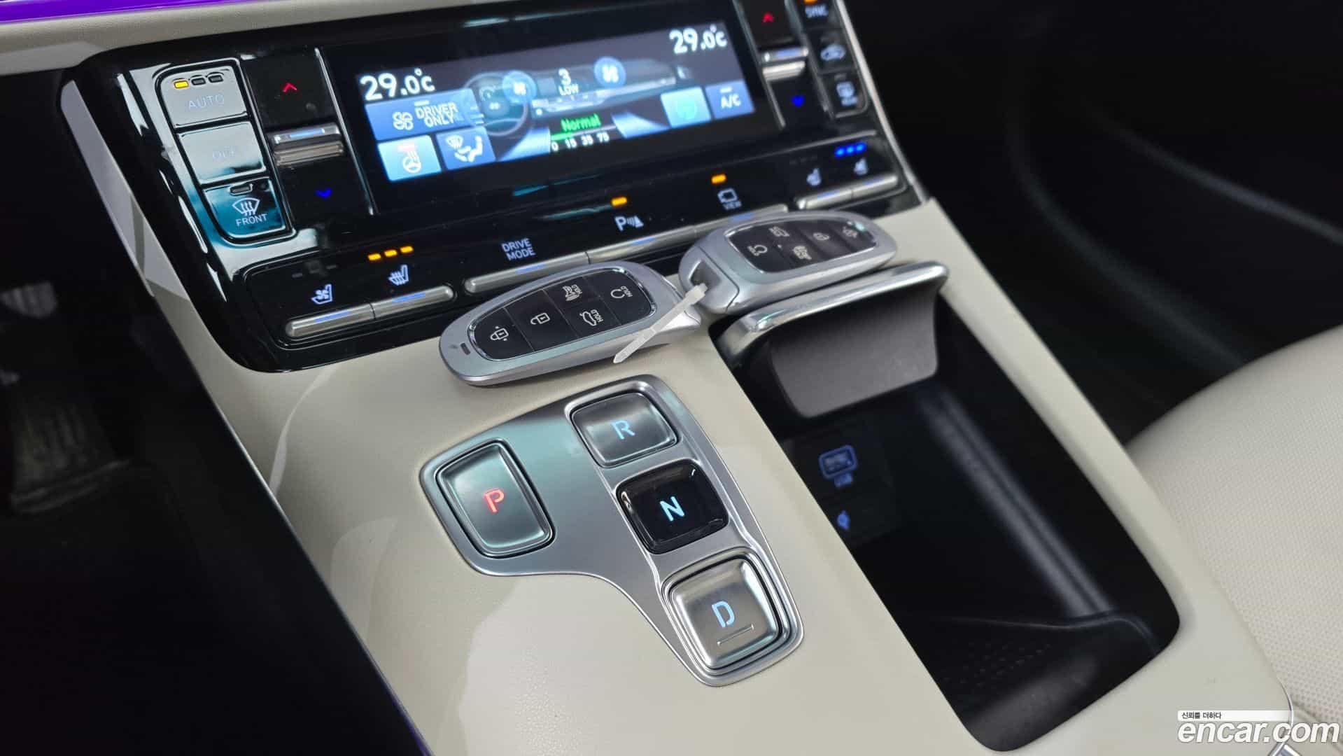 Grandeur Hyundai 2021.10-INNER-009