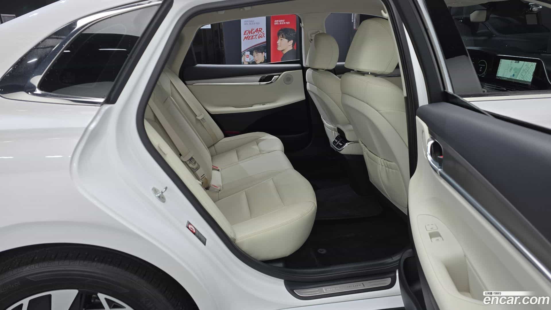 Grandeur Hyundai 2021.10-OPTION-016