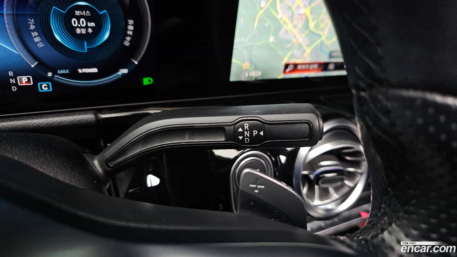 EQA Mercedes-Benz 2022.10-INNER-009