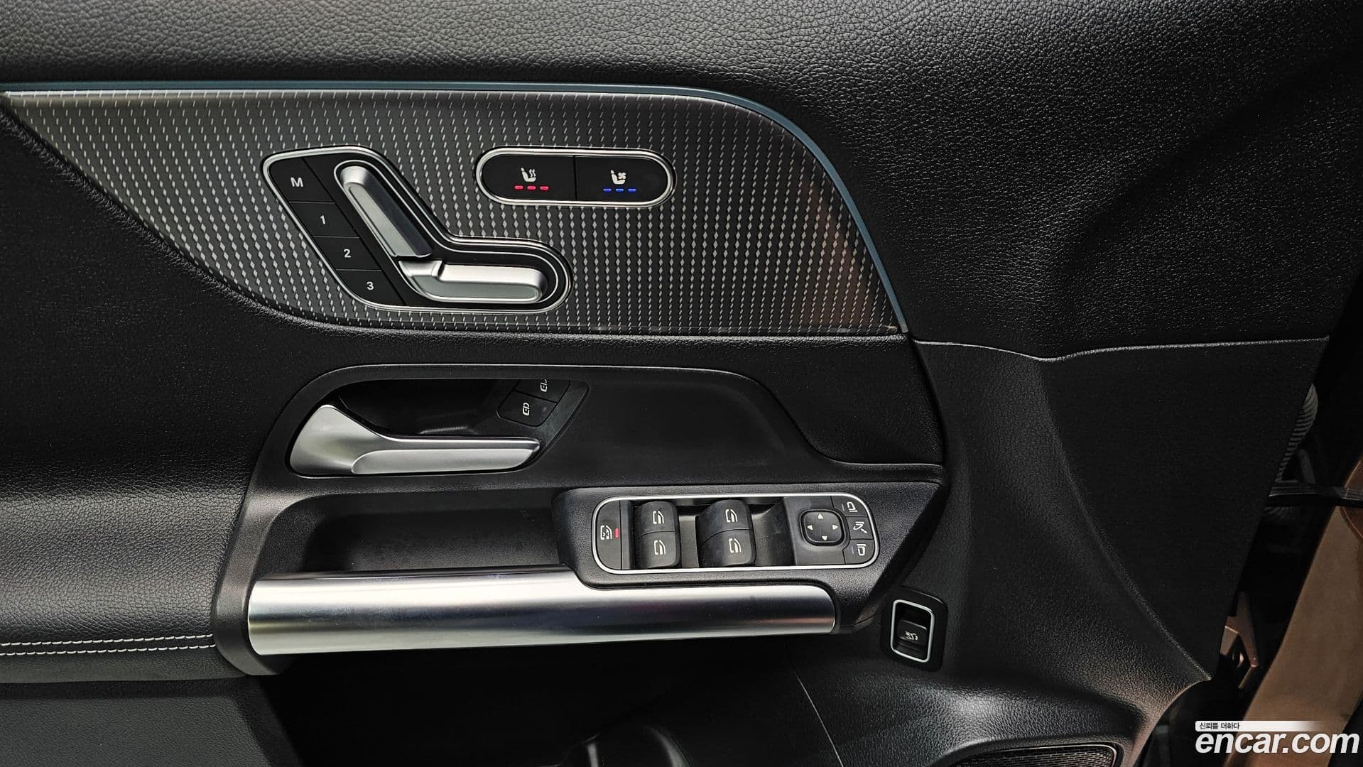 Main__Slider__Photo:EQA Mercedes-Benz 2022.10-17