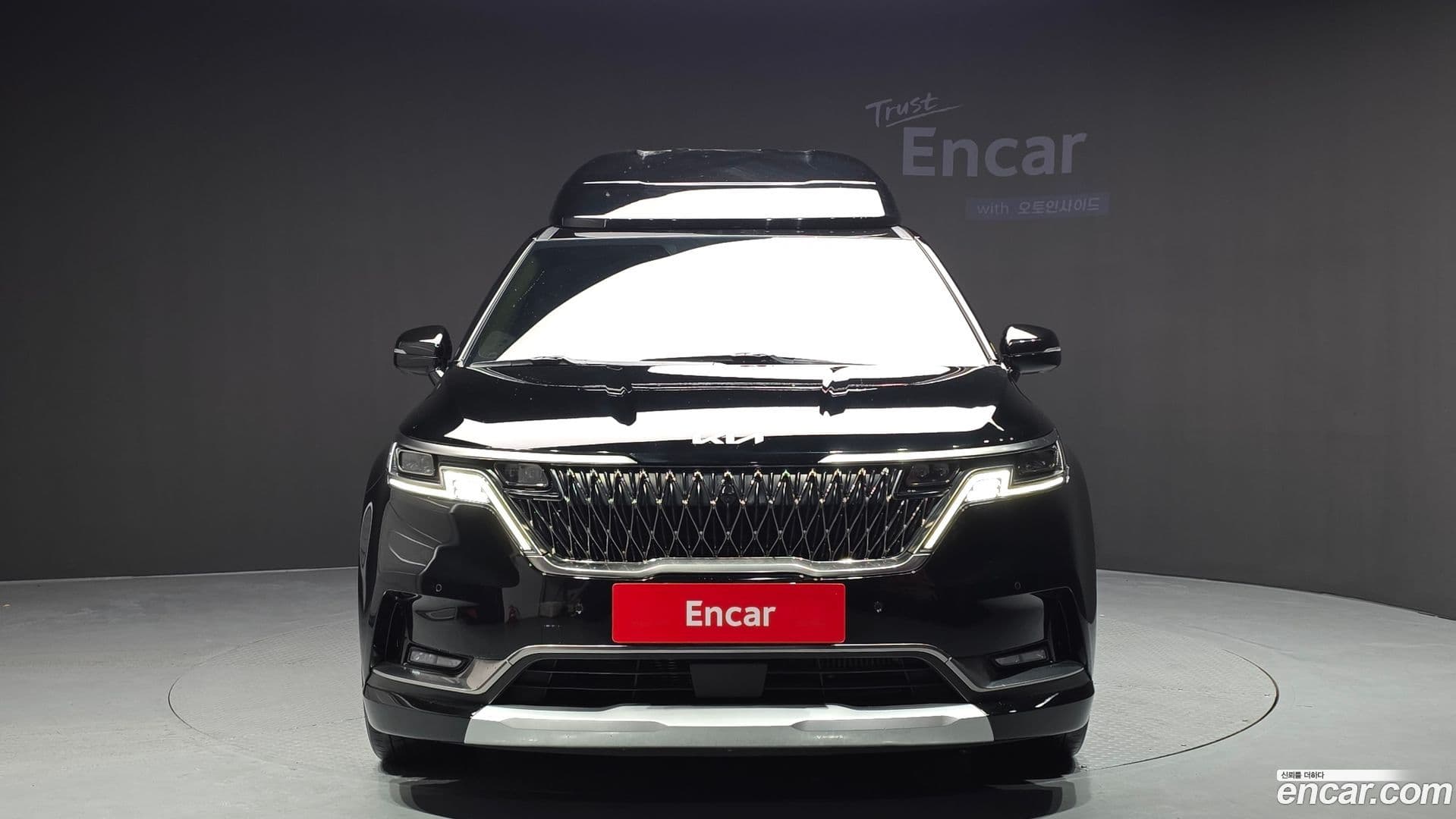 Main__Slider__Photo:Canival Kia 2023.8-2