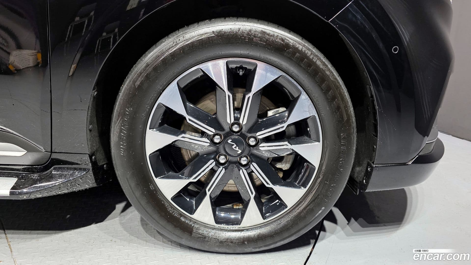 Main__Slider__Photo:Canival Kia 2023.8-4