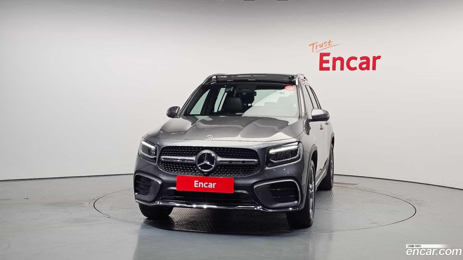 GLB-Class Mercedes-Benz 2025.4-OUTER-003