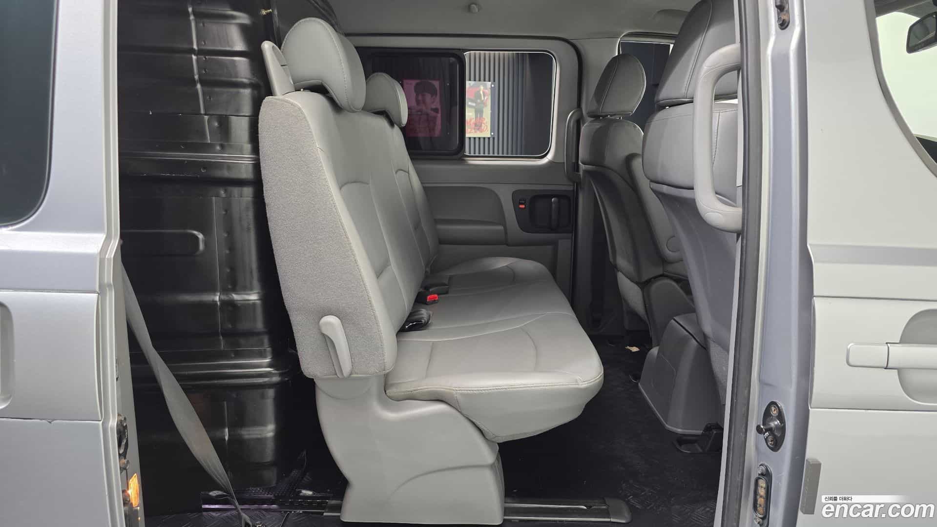 Starex Hyundai 2015.8-OPTION-016