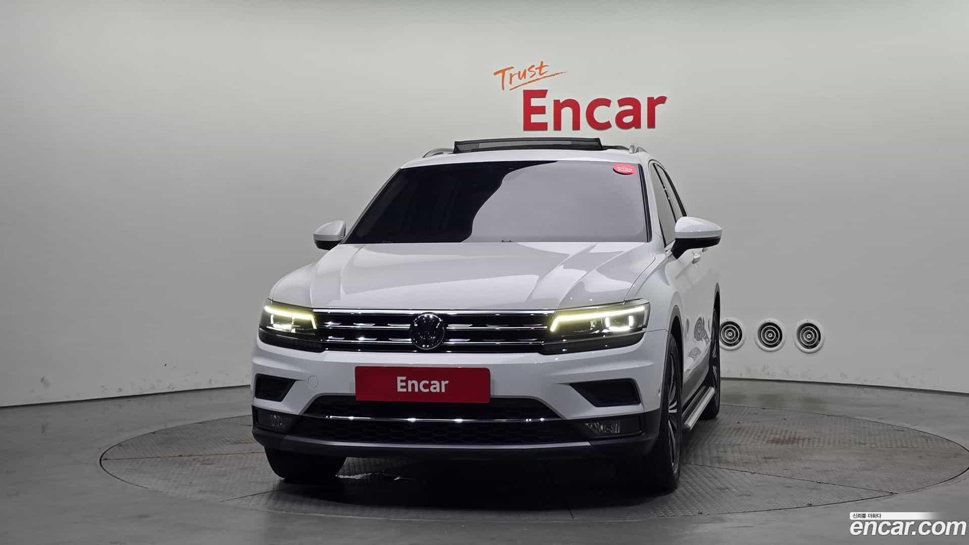 Tiguan Volkswagen 2020.6-OUTER-003