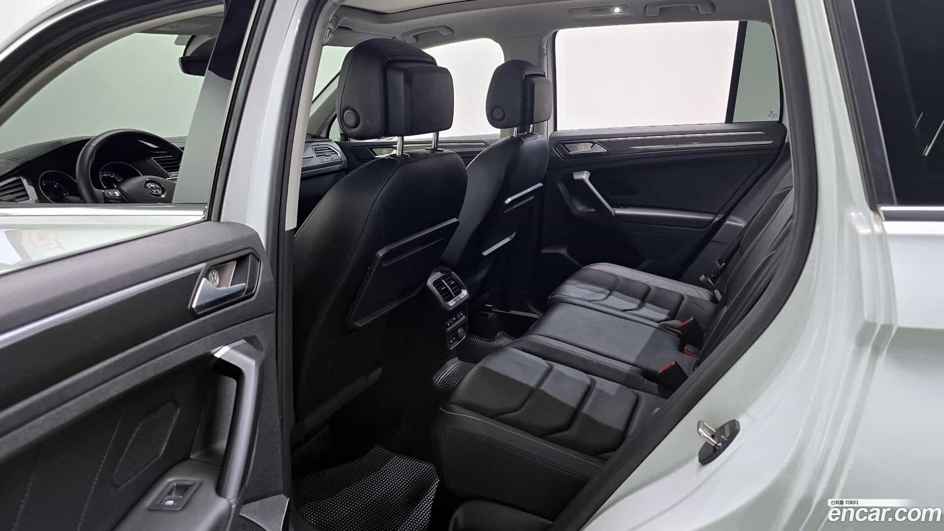 Tiguan Volkswagen 2020.6-OPTION-015