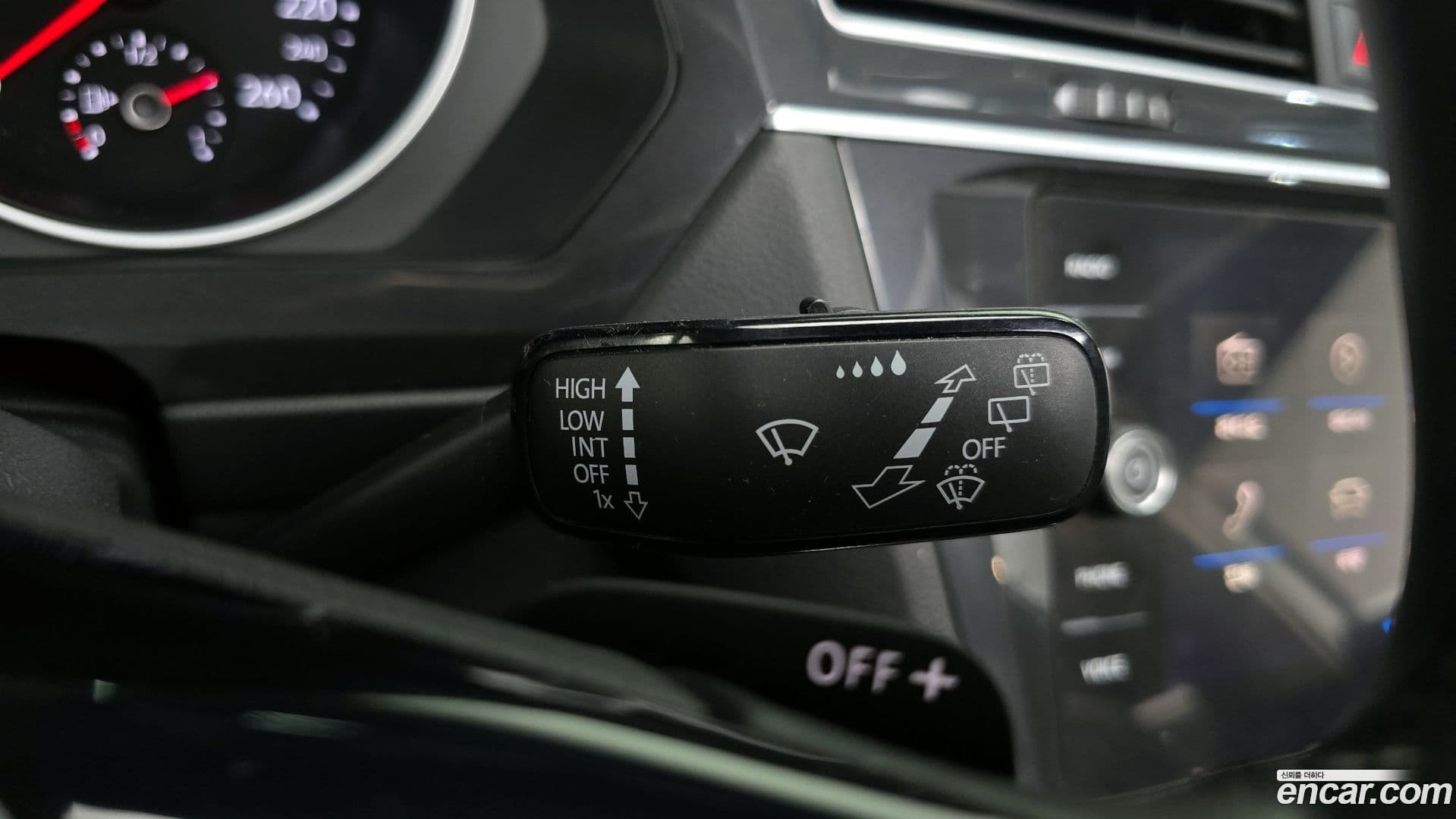 Main__Slider__Photo:Tiguan Volkswagen 2020.6-14