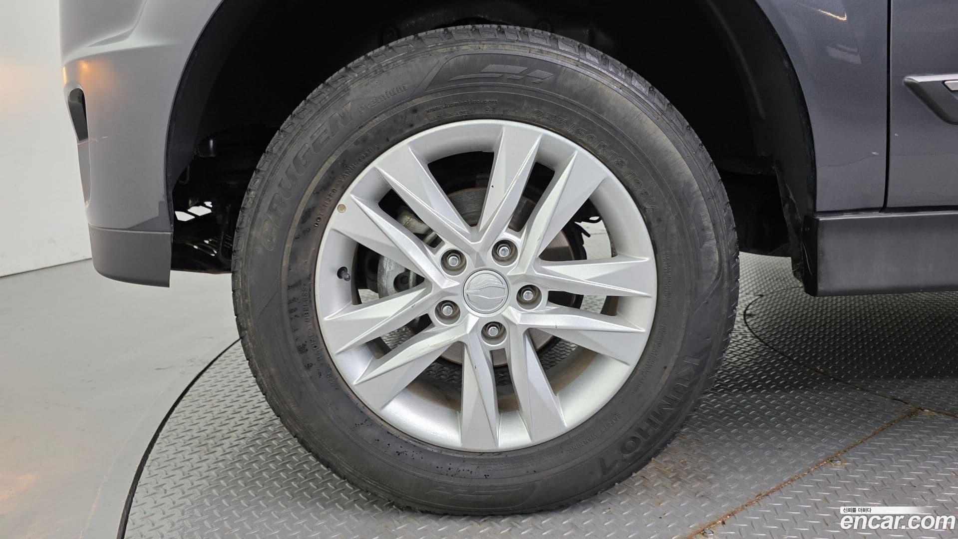 Main__Slider__Photo:KORANDO KG_Mobility_Ssangyong 2015.3-4