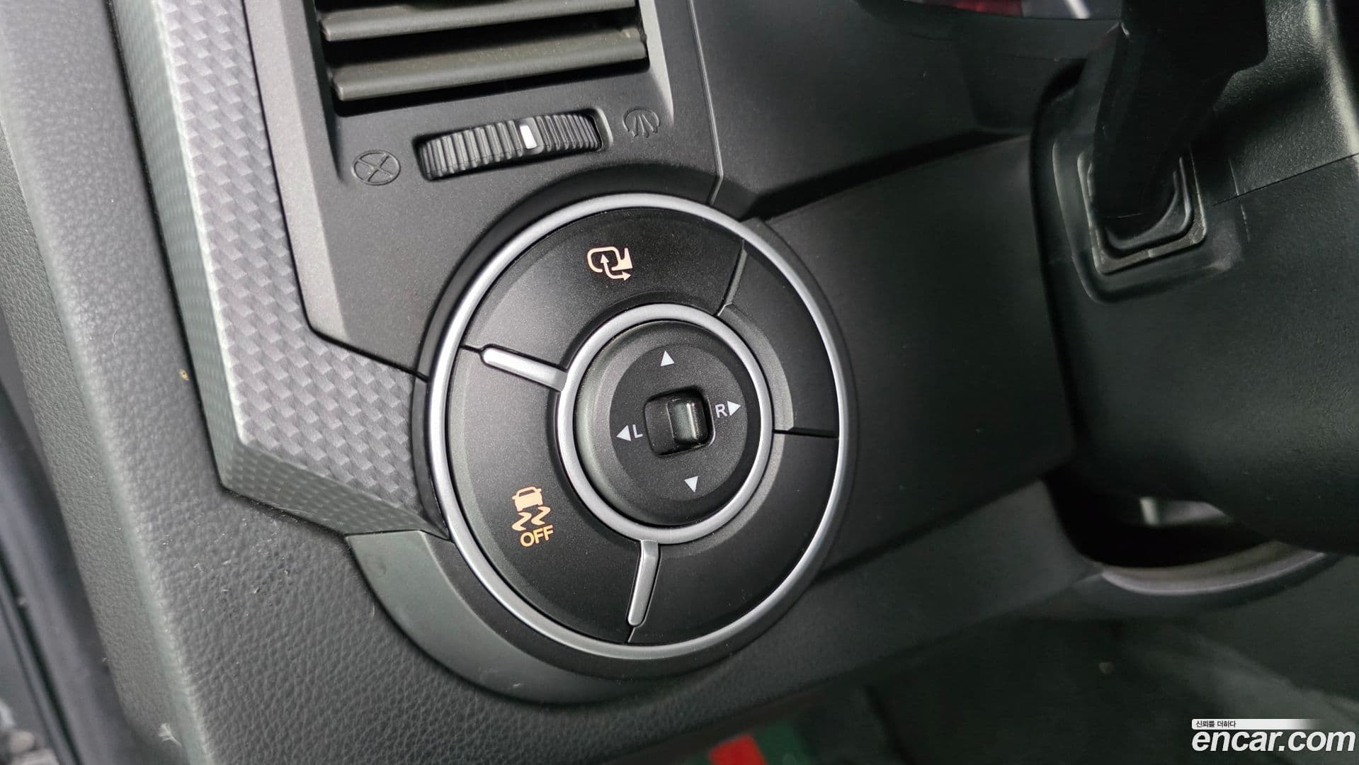 Main__Slider__Photo:KORANDO KG_Mobility_Ssangyong 2015.3-12