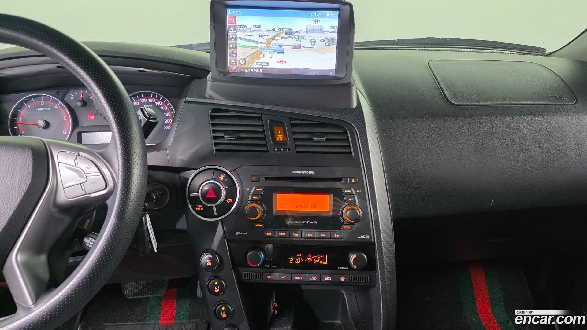 Main__Slider__Photo:KORANDO KG_Mobility_Ssangyong 2015.3-14