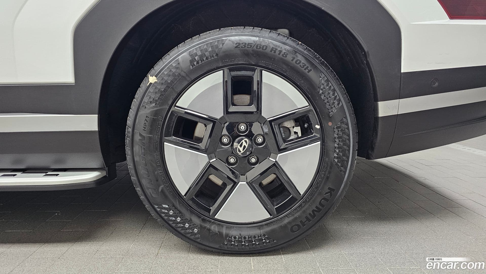 Main__Slider__Photo:Santafe Hyundai 2023.10-4