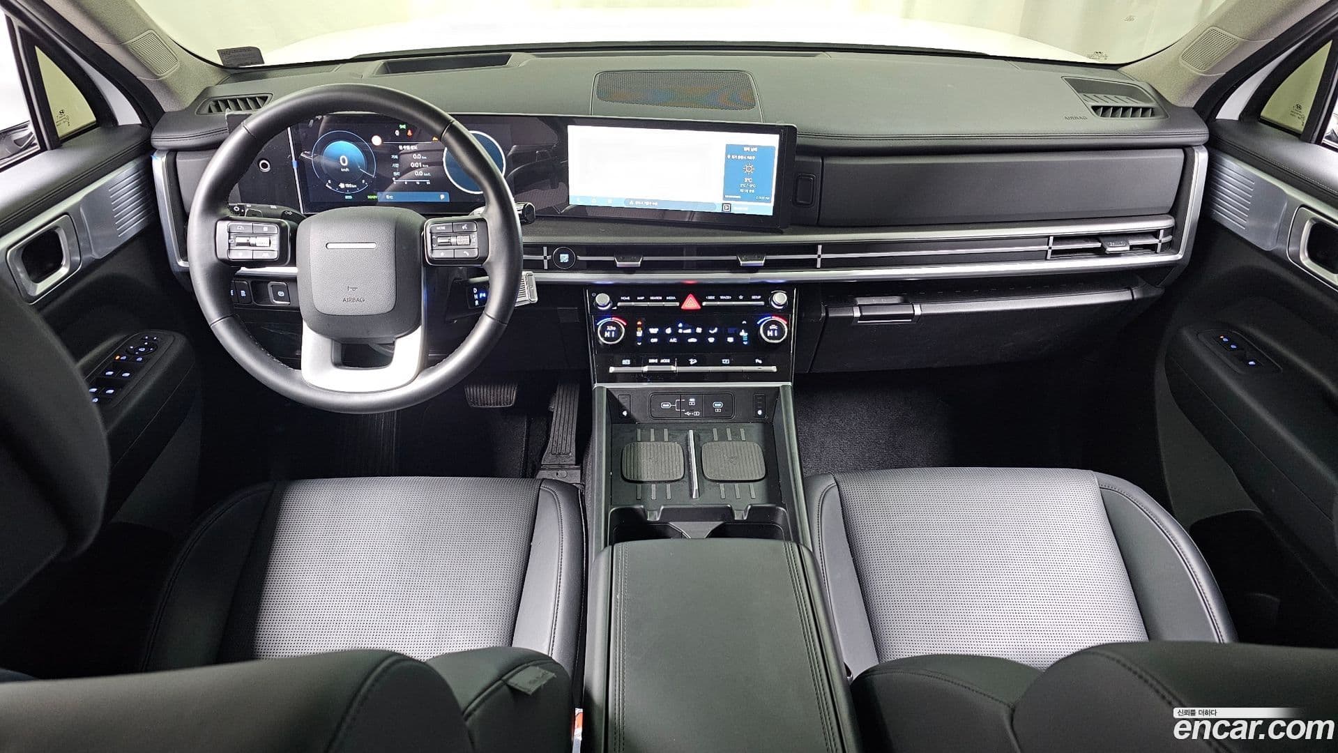 Main__Slider__Photo:Santafe Hyundai 2023.10-6