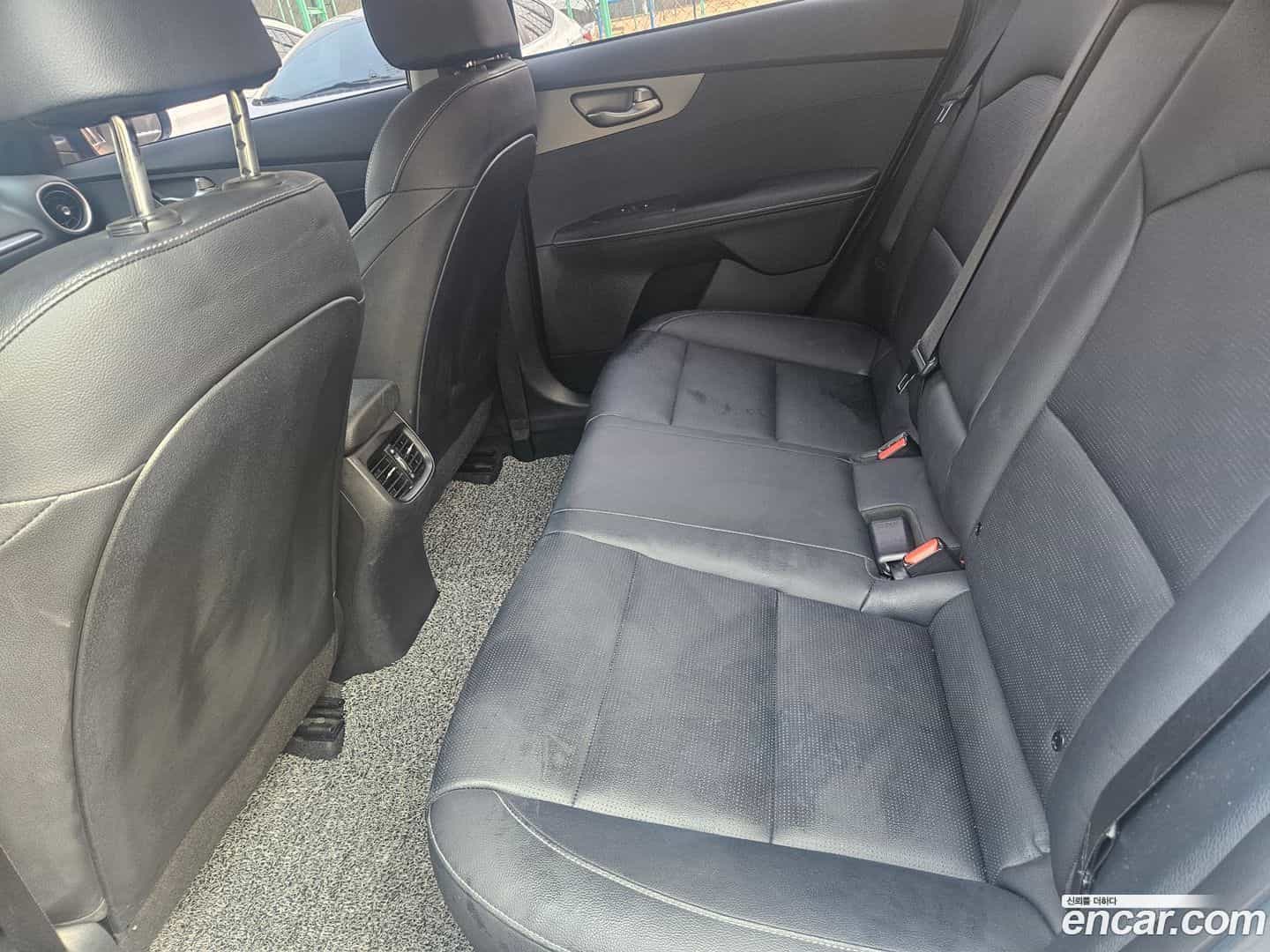 K3 Kia 2019.0-OPTION-017