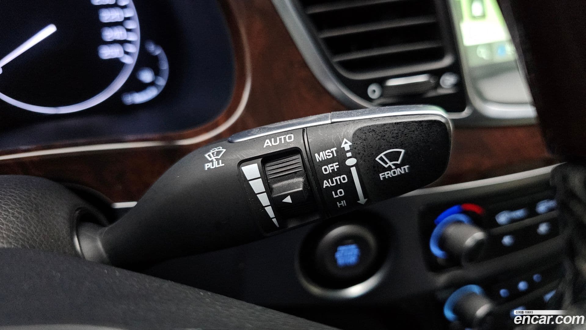 Main__Slider__Photo:Equus Hyundai 2015.11-15