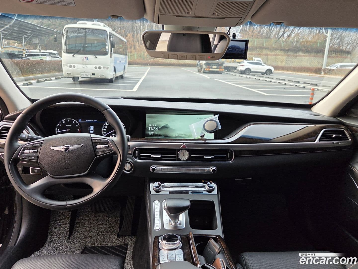 Main__Slider__Photo:G90 Genesis 2019.3-7