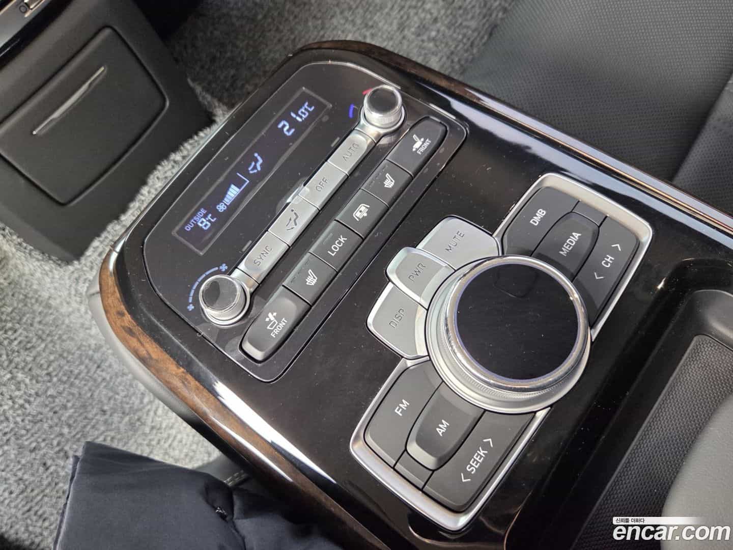 G90 Genesis 2019.3-INNER-009