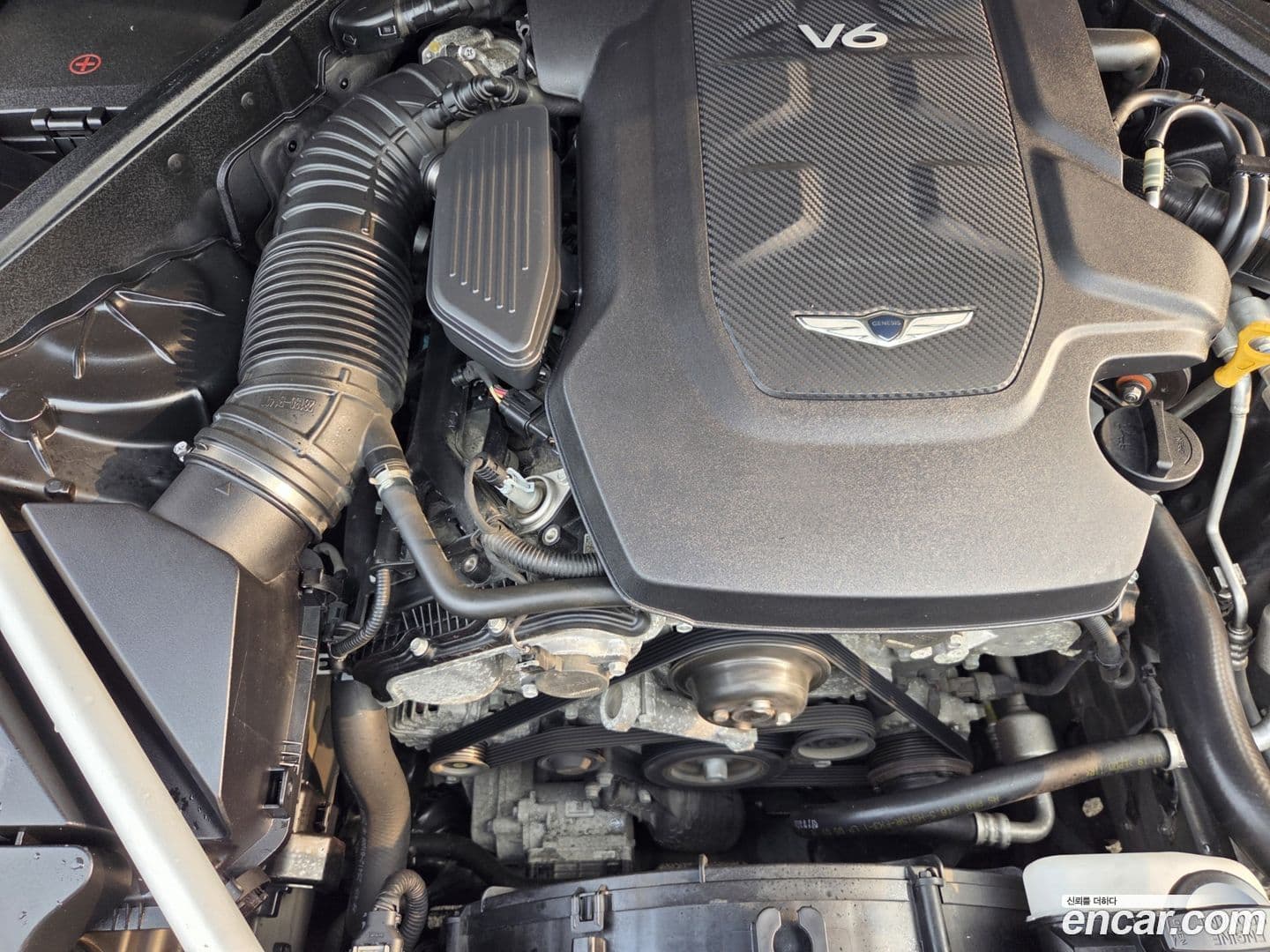 Main__Slider__Photo:G90 Genesis 2019.3-18