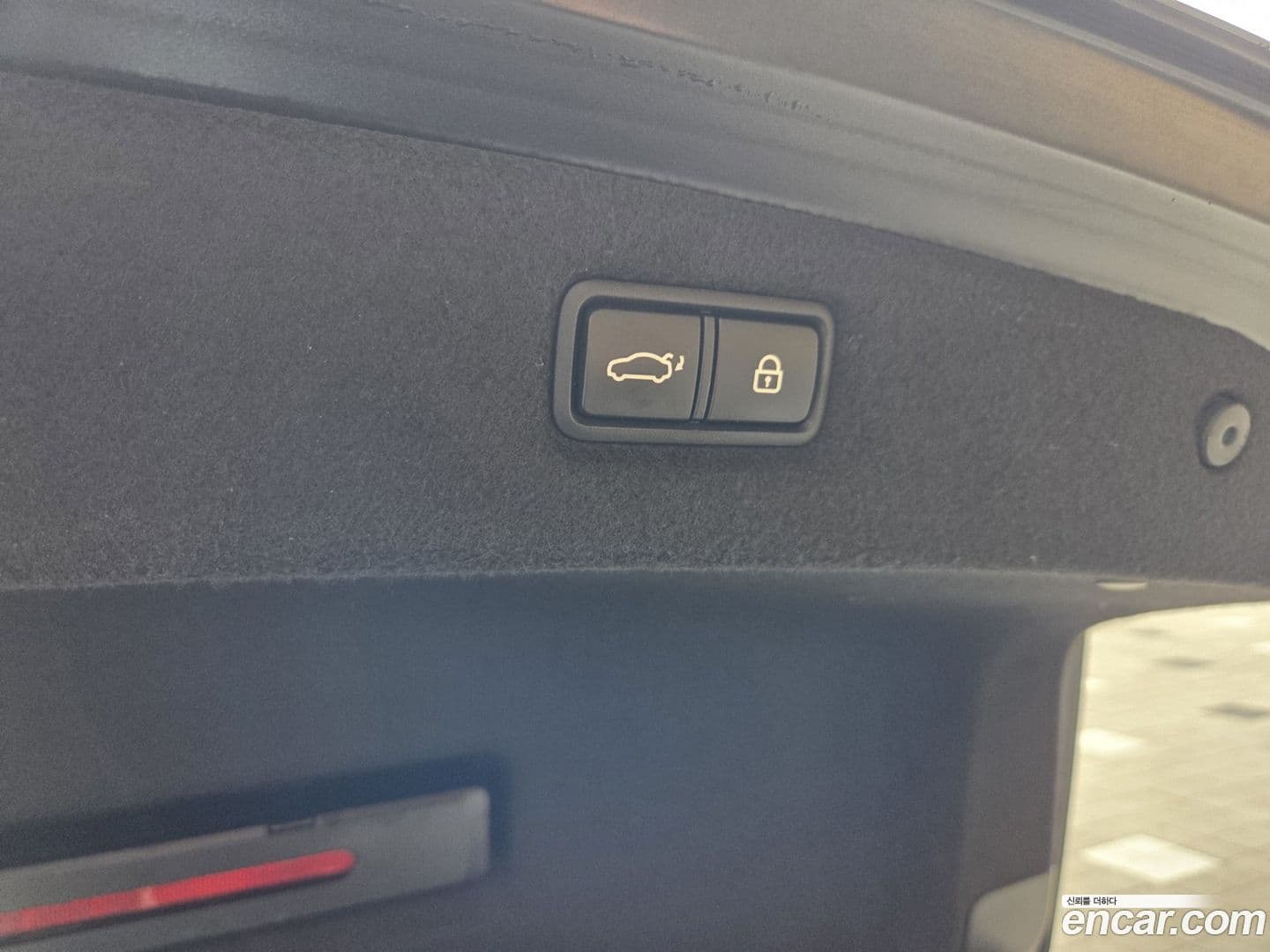 Main__Slider__Photo:G90 Genesis 2019.3-19