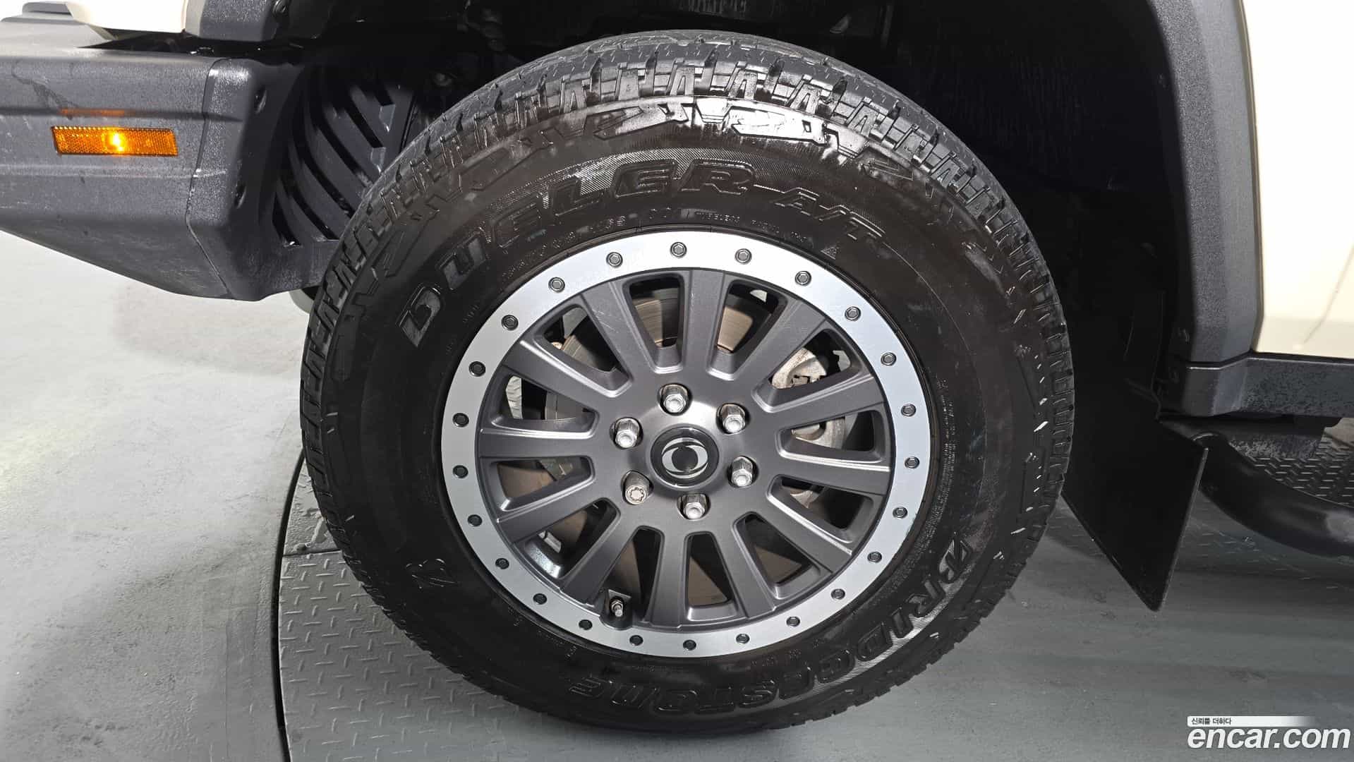 Grenadier Ineos 2024.5-OUTER-005