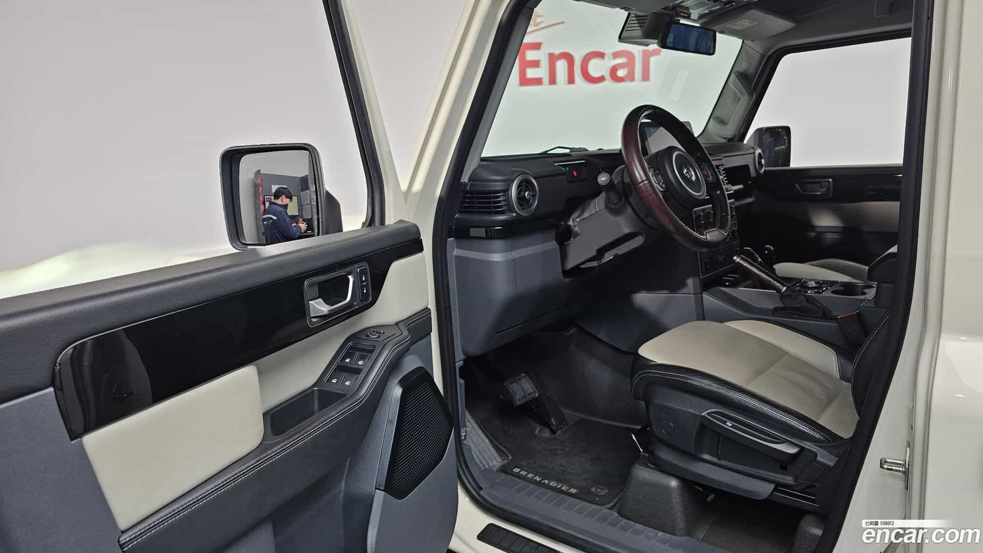 Grenadier Ineos 2024.5-OPTION-015