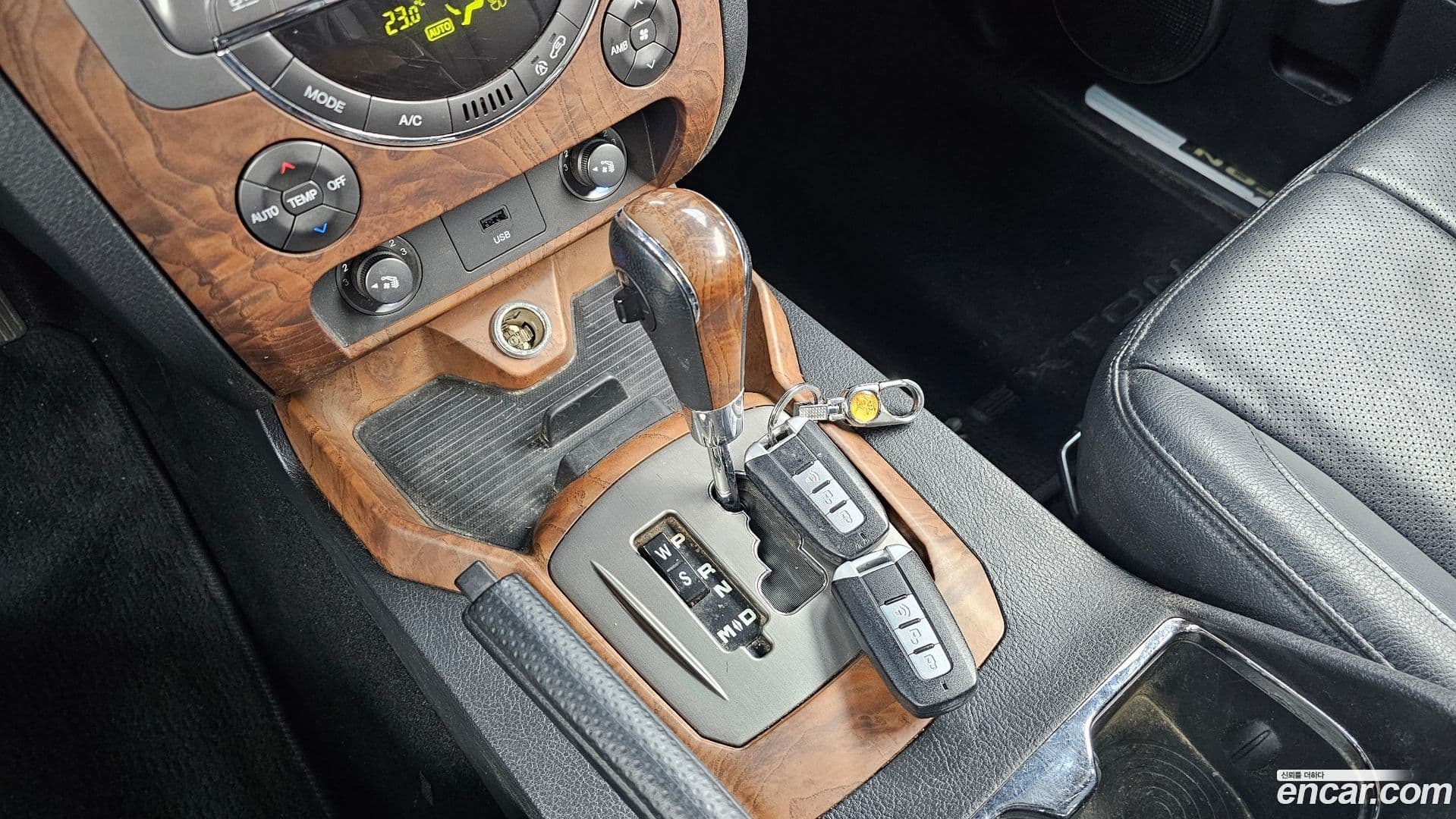 Main__Slider__Photo:Rexton KG_Mobility_Ssangyong 2015.8-8