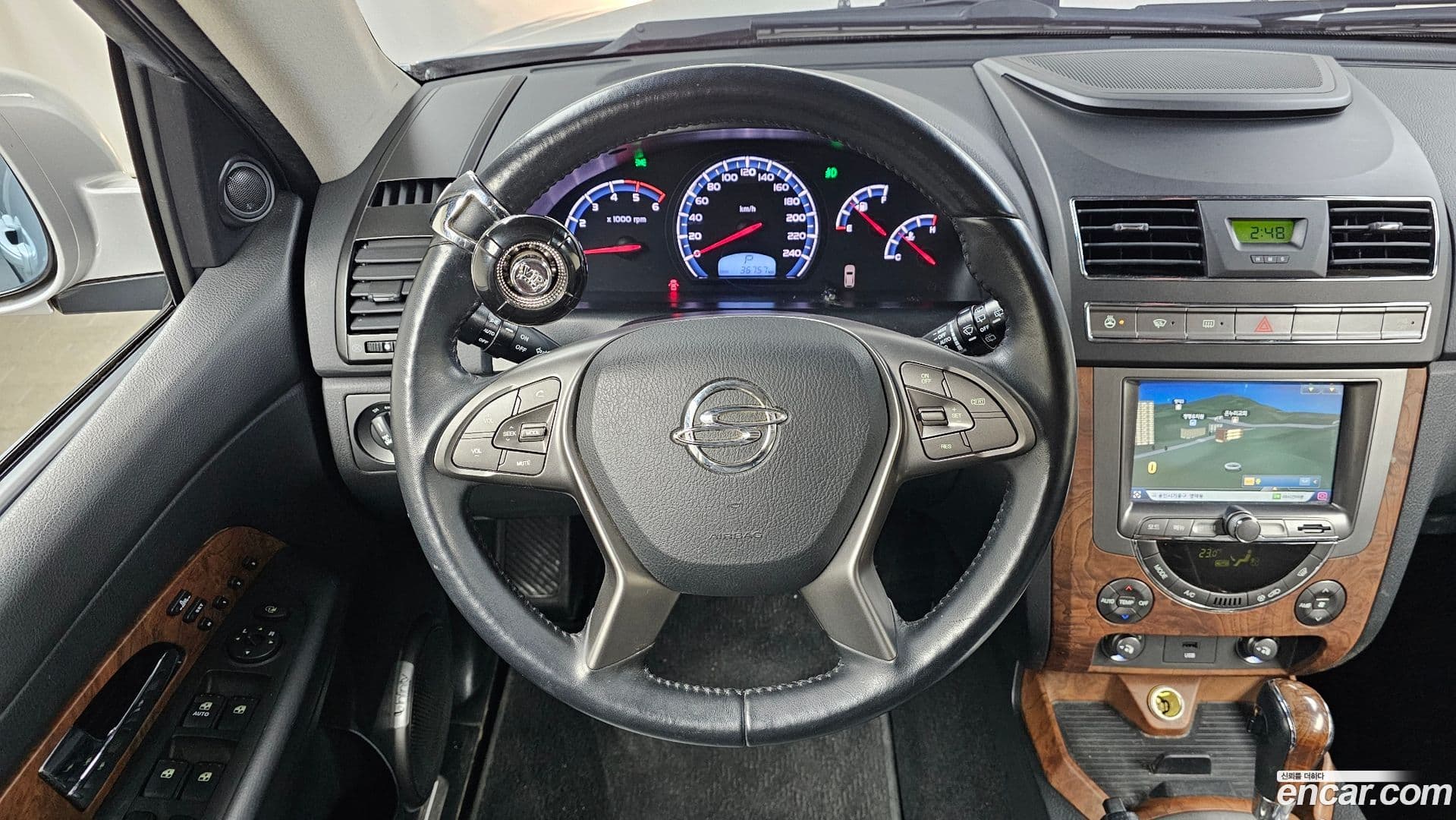 Main__Slider__Photo:Rexton KG_Mobility_Ssangyong 2015.8-12