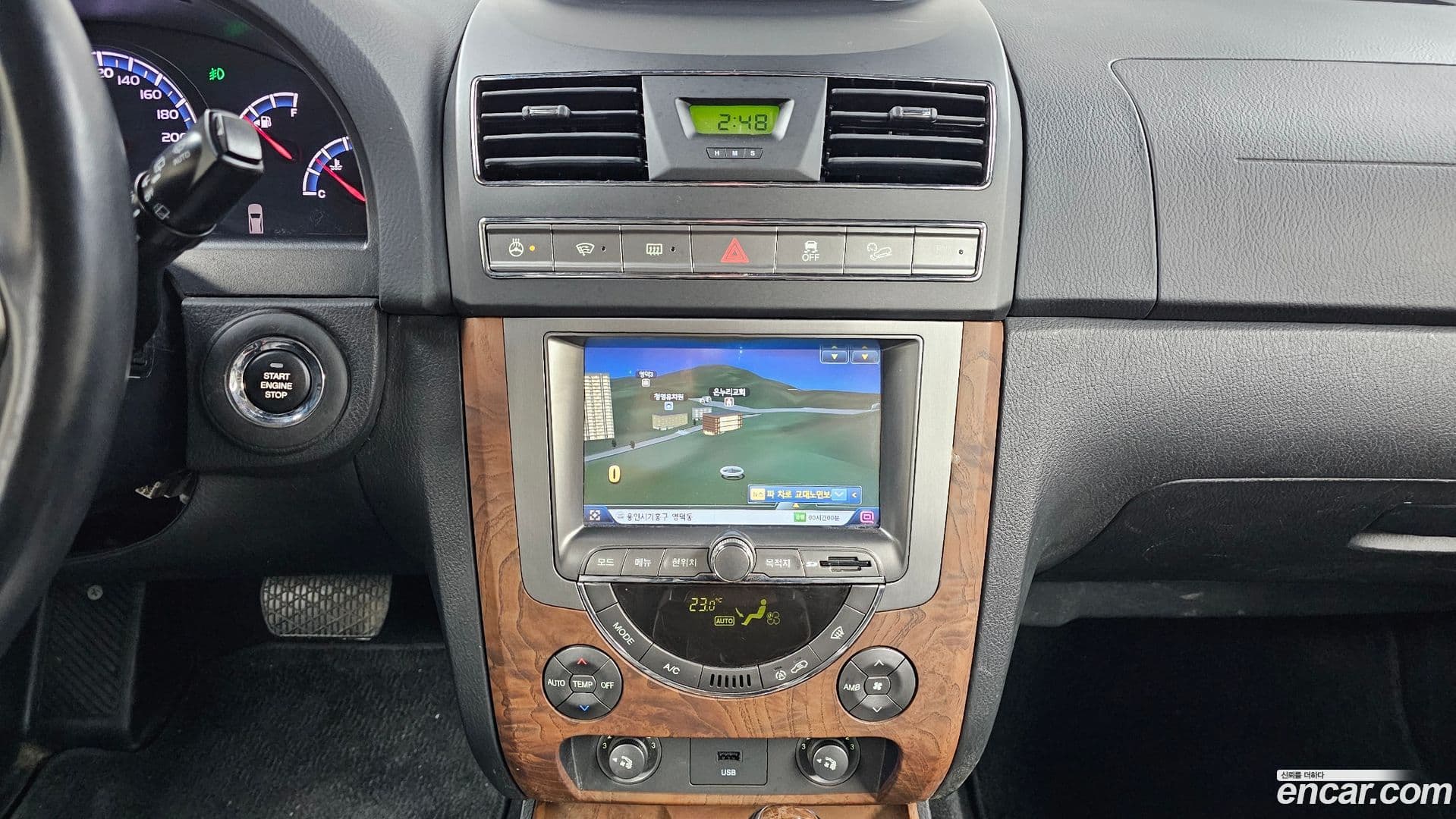 Main__Slider__Photo:Rexton KG_Mobility_Ssangyong 2015.8-14