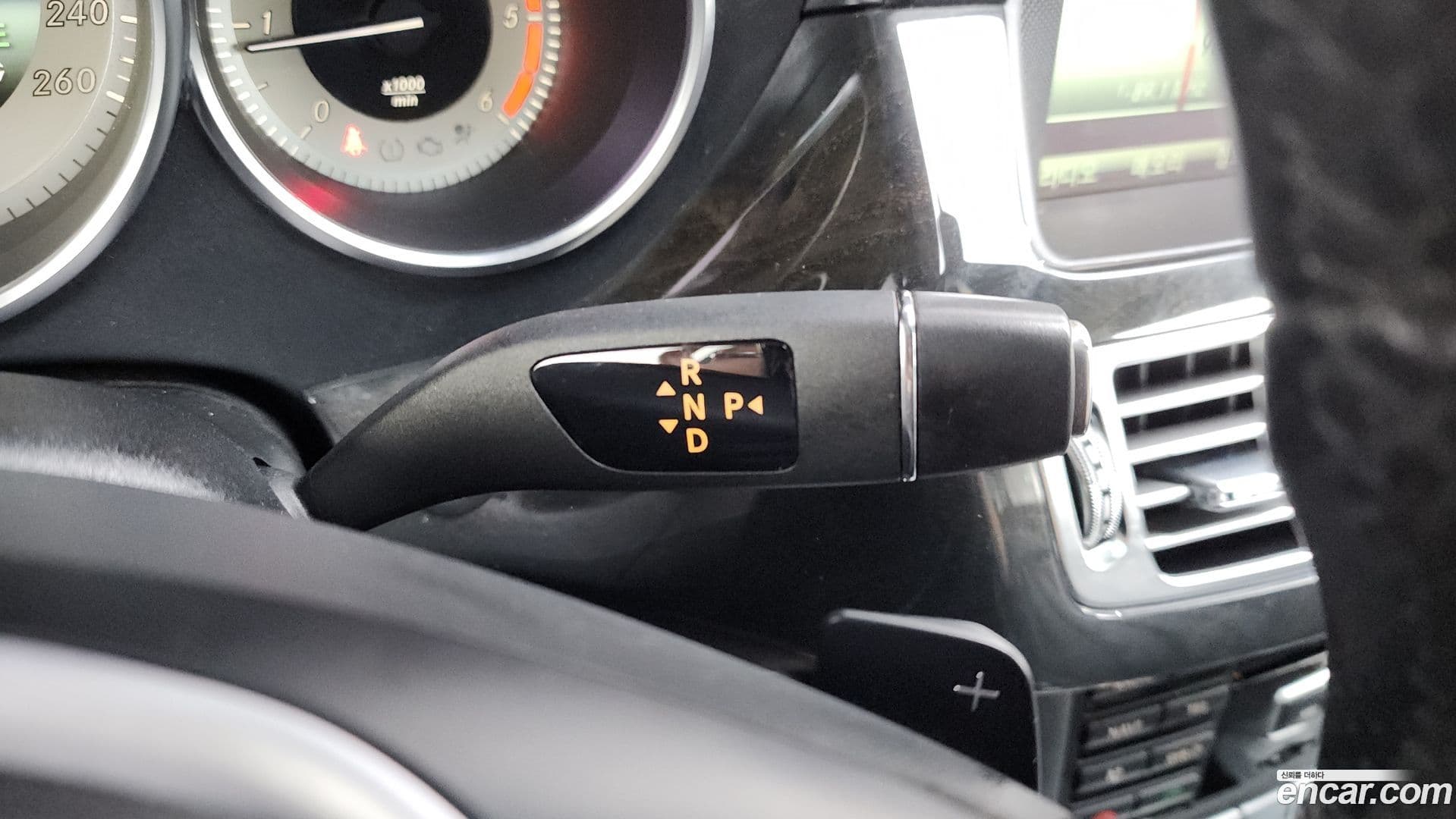 Main__Slider__Photo:CLS-Class Mercedes-Benz 2014.3-8