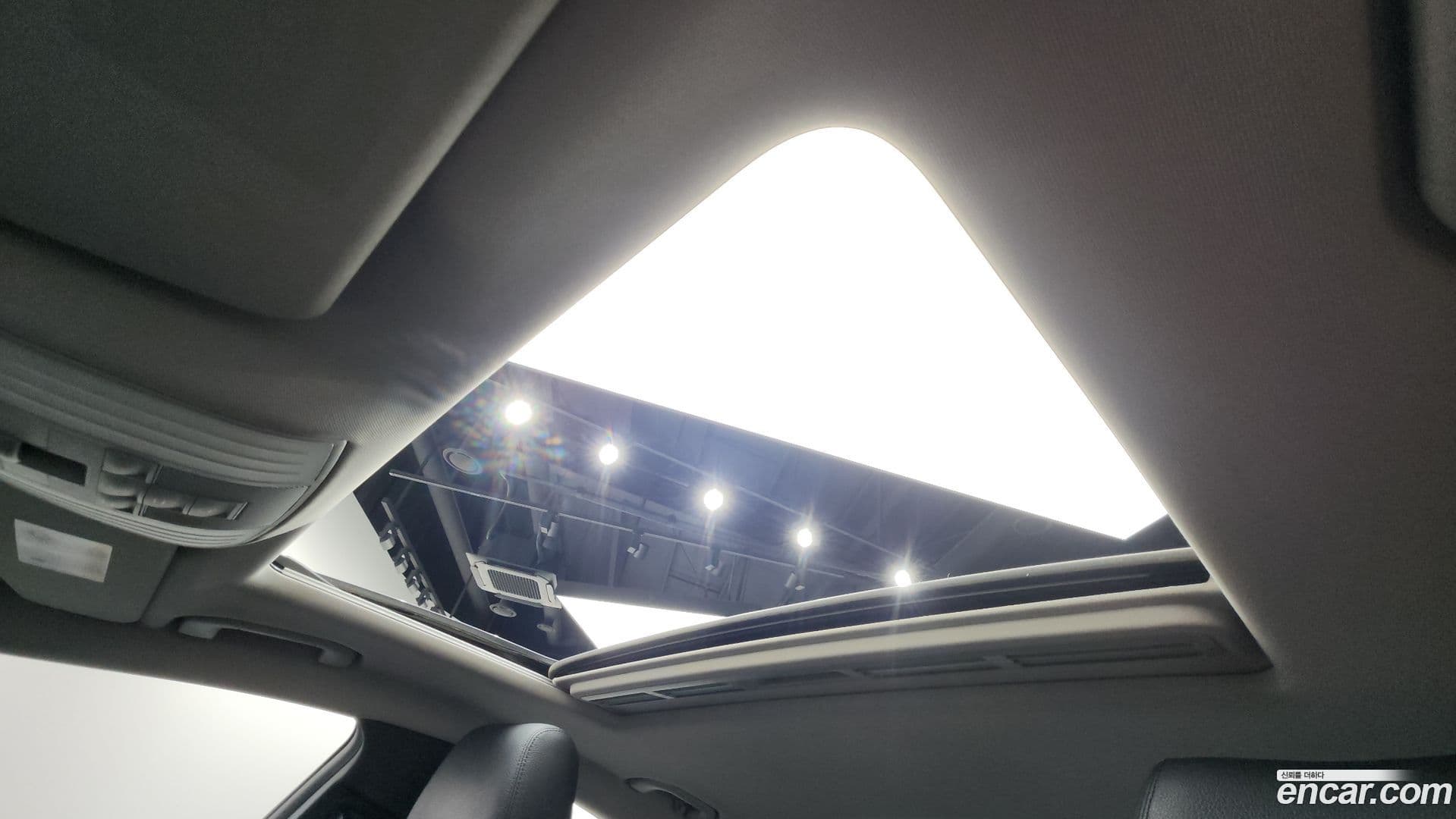 Main__Slider__Photo:CLS-Class Mercedes-Benz 2014.3-17